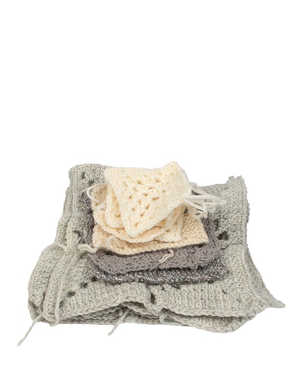 Virkkaus- ja neulepalat, 210 g - Käsityö - 10105434382 - 1