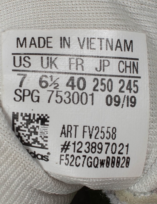 ADIDAS FV2558 sisäpelikengät, 40 - Urheiluvaatteet ja fanivaatteet - 10105435705 - 2