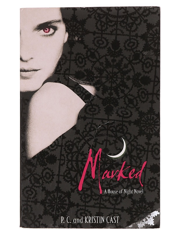 Marked : a house of night novel - Kristin Cast K-18 - Romaanit ja novellit - 10105436319 - 0
