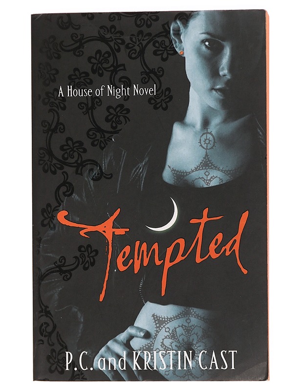 Tempted : a house of night novel - Kristin Cast K-18 - Romaanit ja novellit - 10105436562 - 0