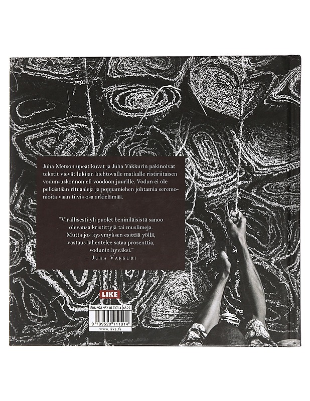 Voodoo : Afrikan arkea : rapsodia Guineanlahdelta - Vakkuri, Juha - Tietokirjat ja oppaat - 10105436858 - 1