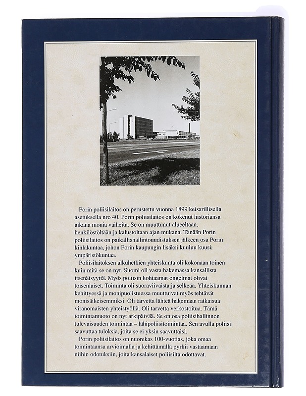 Porin poliisilaitos 100 vuotta 1900-2000 - Kirsi Tervamäki - Tietokirjat - 10105437301 - 1