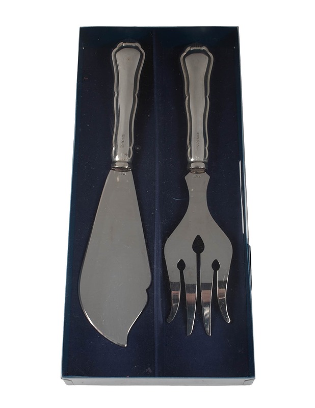 HÄMEEN HOPEAJALOSTE Chippendale kakkuottimet - Muut astiat - 10105437869 - 0