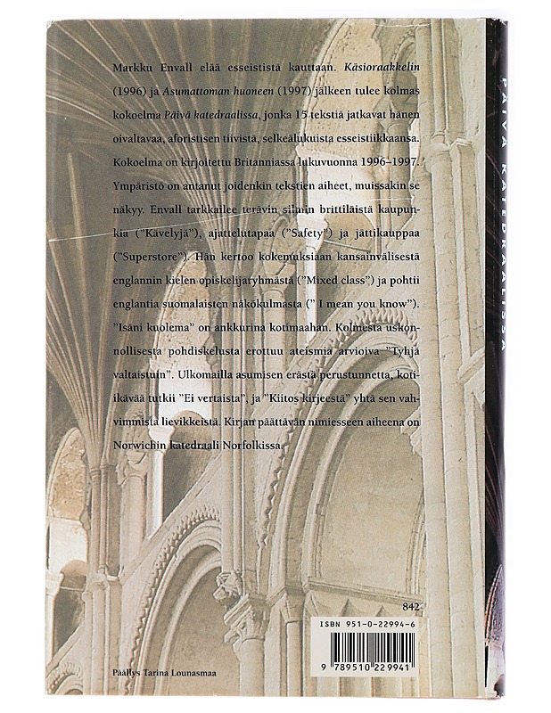 Päivä katedraalissa ja muita esseitä - Markku Envall - Romaanit ja novellit - 10105438436 - 1