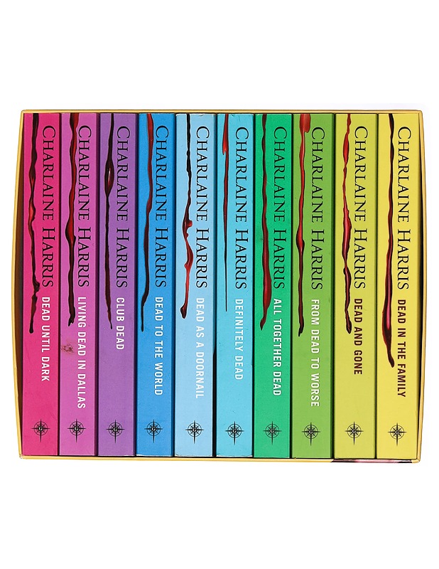 True Blood -kirjasarjaan - Harris, Charlaine - Fantasia- ja scifi - 10105440681 - 2