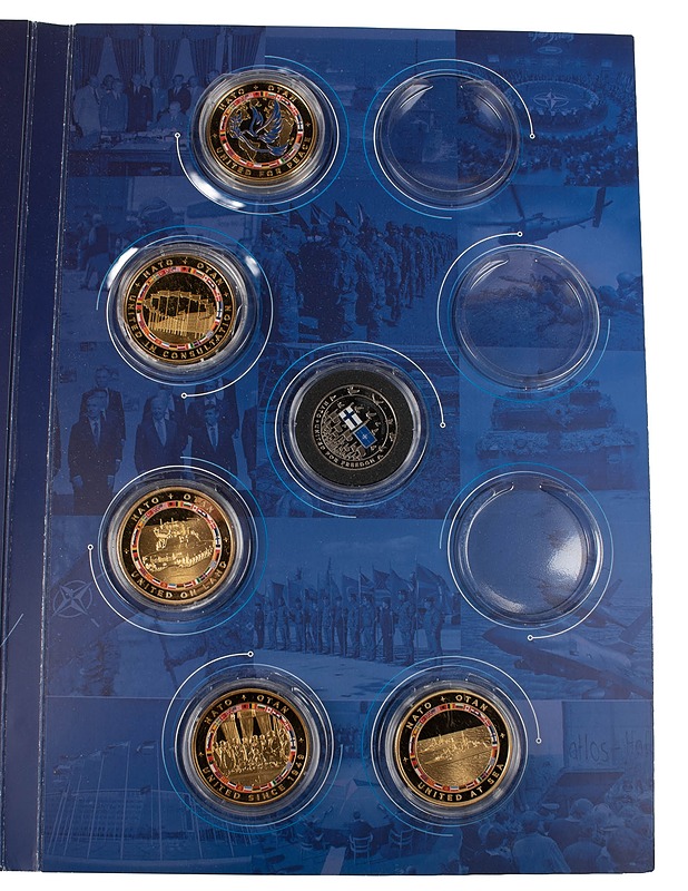 75 Years of Nato juhlarahat - Koriste-esineet - 10105444215 - 1