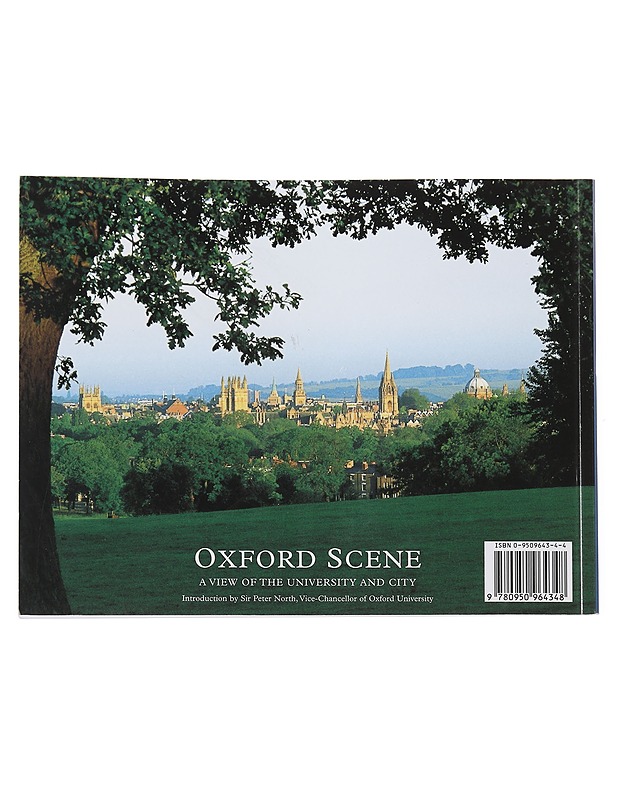 Oxford Scene : a View of the University and City - Andrews, Chris - Historiakirjat - 10105445411 - 1