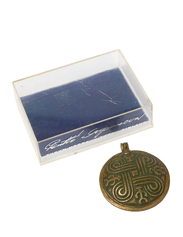 KALEVALA KORU Hannunvaakuna riipus - Korut - 10105445490 - 0