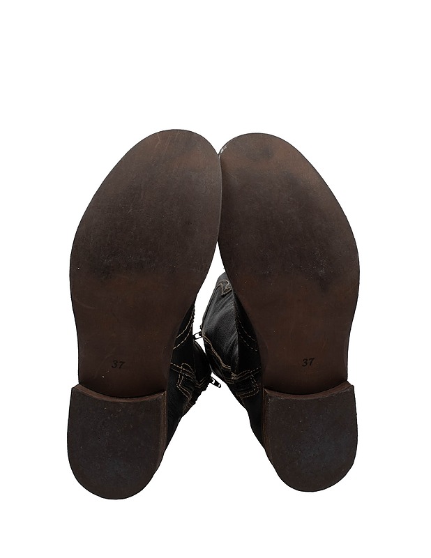 SAAPPAAT 37 - The Most Wanted vaatteet ja asusteet - 10105446326 - 2