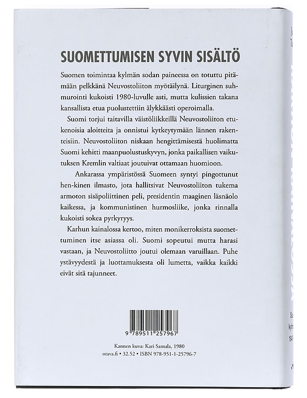 Karhun kainalossa - Jukka Tarkka - Historiakirjat - 10105447947 - 1