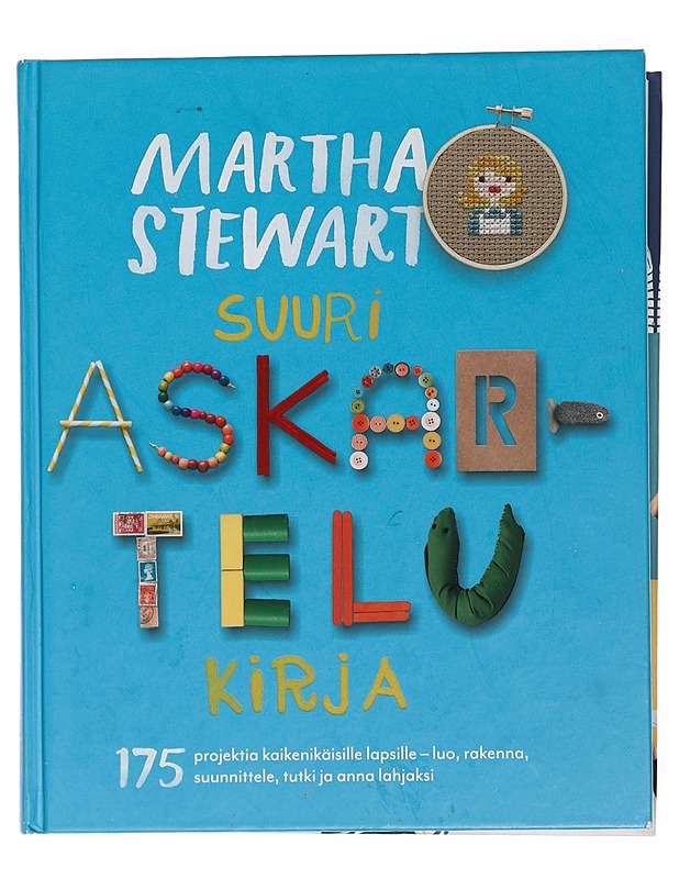 Suuri askartelukirja - Stewart, Martha - Lastenkirjat - 10105448286 - 0