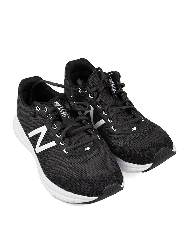NEW BALANCE 411v2 miesten juoksukengät, 43 - Miesten kävelykengät ja sandaalit - 10105448327 - 0