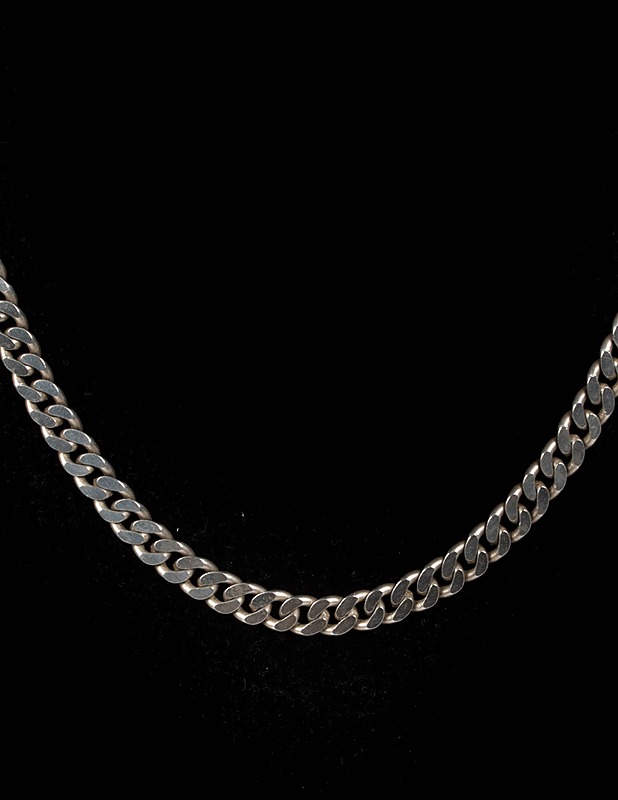 Hopeinen panssariketju - Korut - 10105448362 - 1