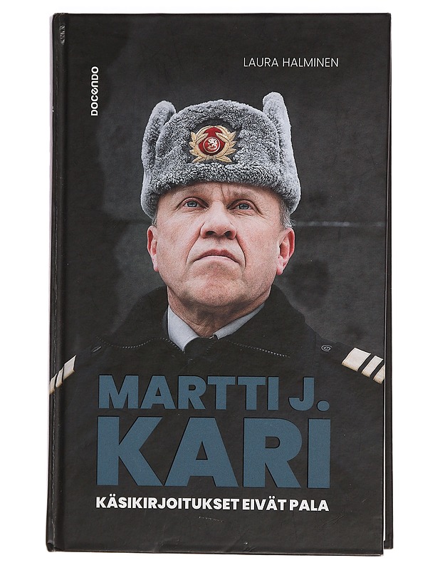 Martti J. Kari : käsikirjoitukset eivät pala - Laura Halminen - Elämäkerrat ja muistelmat - 10105449428 - 0