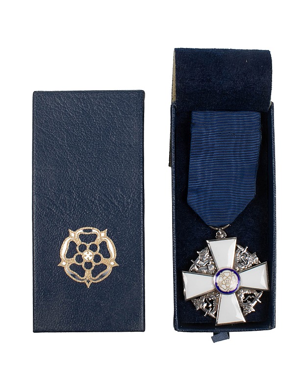 RAHAPAJA INSIGNIA OY Suomen Valkoisen Ruusun ritarimerkki - Korut - 10105451485 - 0