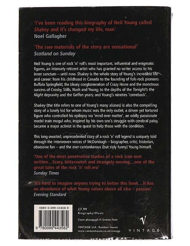 Shakey : Neil Young's biography - Jimmy McDonough - Elämäkerrat ja muistelmat - 10105451863 - 1
