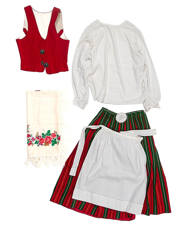 Kirkkonummen kansallispuku, 5 osaa - The Most Wanted vaatteet ja asusteet - 10105452390 - 0