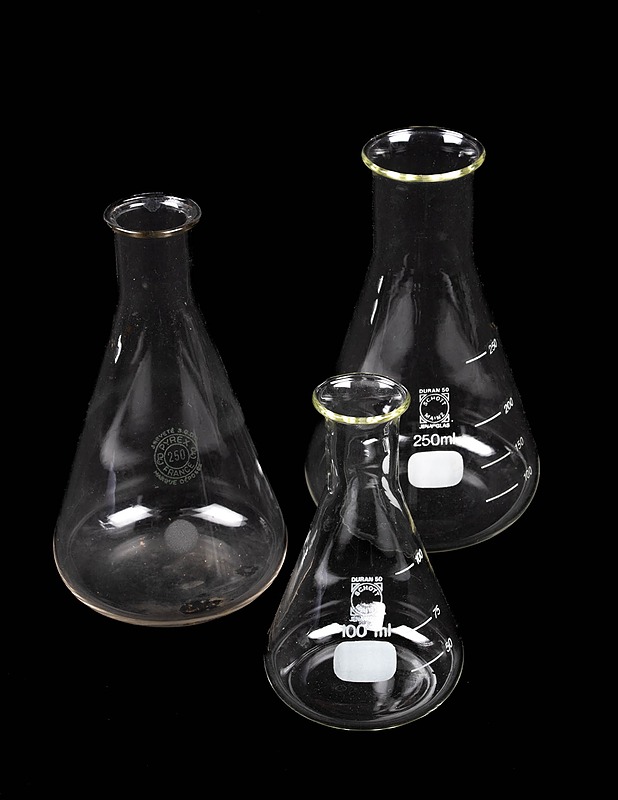 Kolme Erlenmeyer-pulloa - Muut astiat - 10105452488 - 0