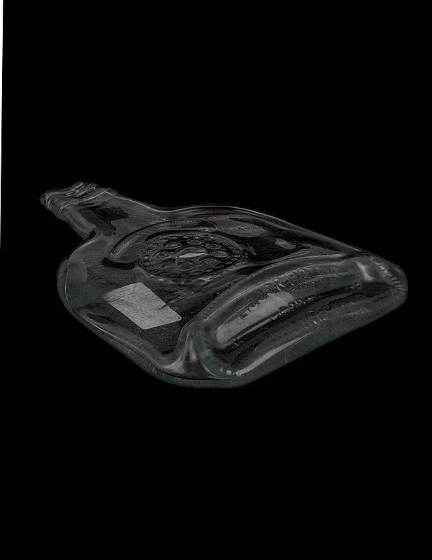 Tarjoiluastia/koriste-esine litistetty pullo - Tarjoiluastiat - 10105453845 - 0