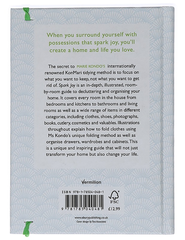 Spark joy : an illustrated guide to the Japanese art of tidying - Kondo, Marie - Tietokirjat ja oppaat - 10105457597 - 1