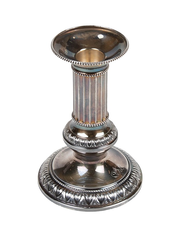 KULTATEOLLISUUS OY Pilari kynttilänjalka - Kynttilänjalat - 10105459533 - 1