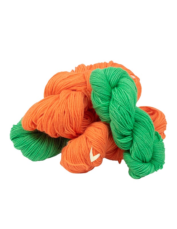 Neulelanka, 316 g - Käsityö - 10105460309 - 0