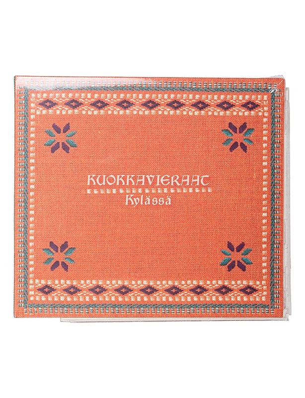 Kuokkavieraat: Kylässä - CD - CD-levyt - 10105461311 - 0