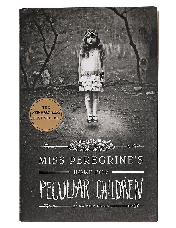 Miss Peregrine's home for peculiar children - Riggs, Ransom - Fantasia- ja scifi - 10105462905 - 0
