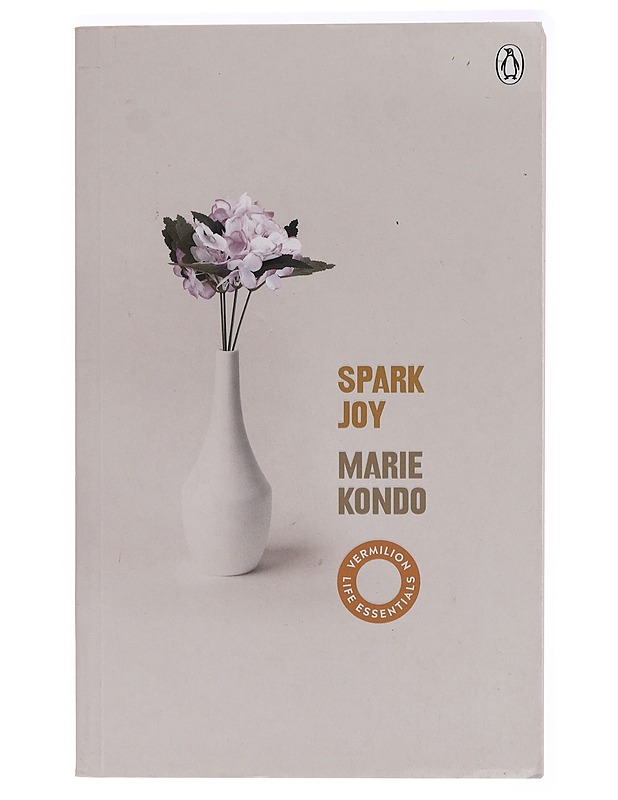 Spark Joy - Marie Kondo - Tietokirjat ja oppaat - 10105463723 - 0