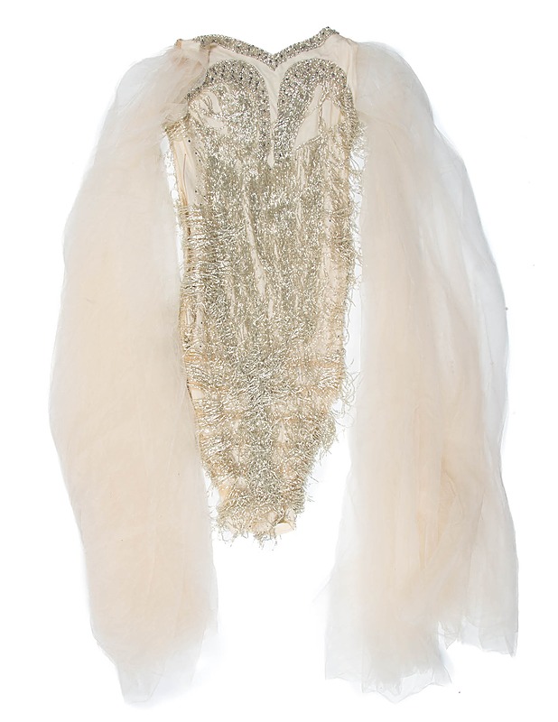 Näyttävä mekko huntuhihoilla - Mekot ja hameet - 10105464031 - 1