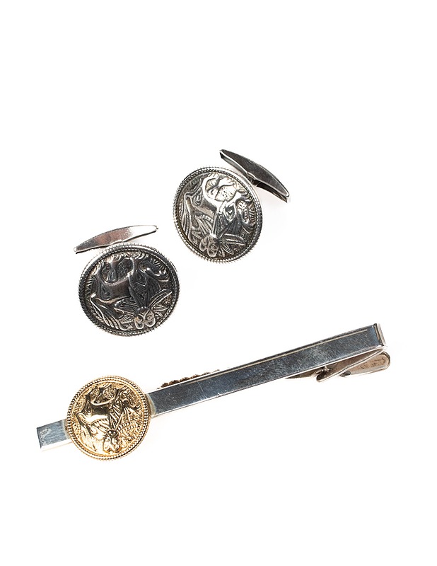 KALEVALA KORU Aurinkoleijona solmiopidike ja kalvosinnapit - Korut - 10105465562 - 1