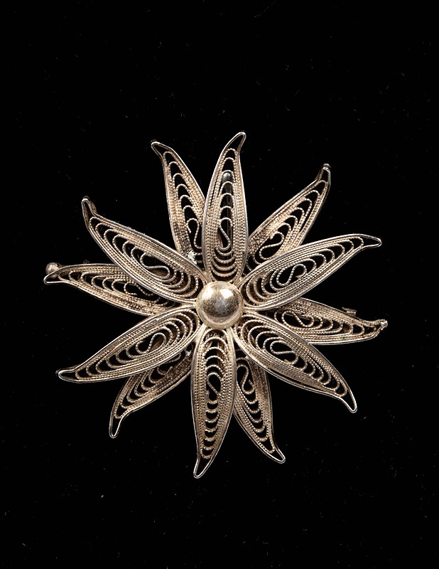 Hopeinen rintakoru - Korut - 10105465594 - 1