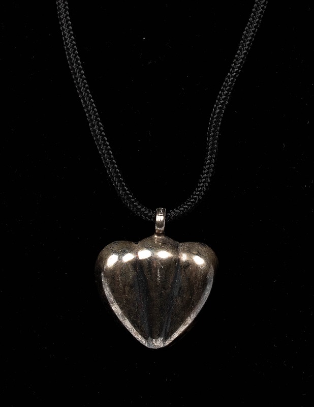 RISTOMATTI RATIA Usko, Toivo, Rakkaus riipus nauhalla - Korut - 10105465601 - 1