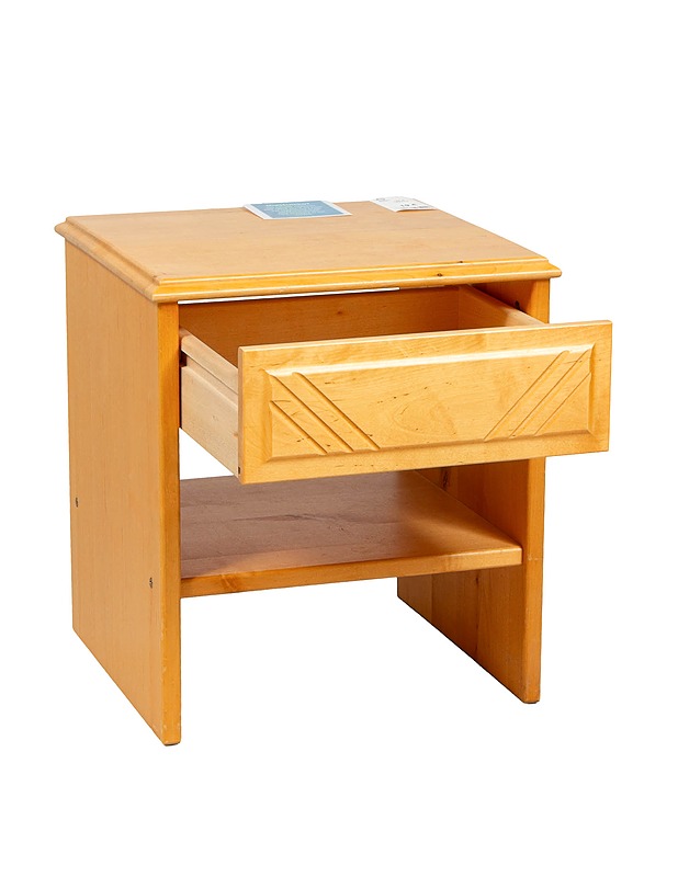 Puinen lipasto - Hyllyt, lipastot ja arkut - 10105467043 - 1