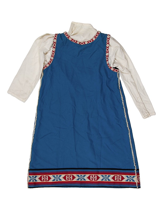 Aino-kansallispuku ja puvun koristeet - Mekot ja hameet - 10105468789 - 2