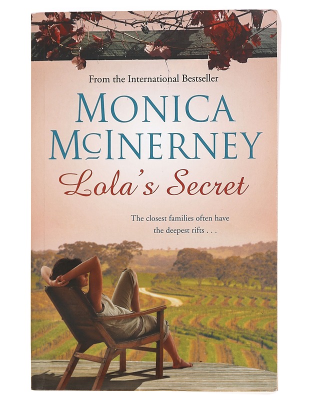 Lola's Secret - McInerney, Monica - Romaanit ja novellit - 10105469263 - 0