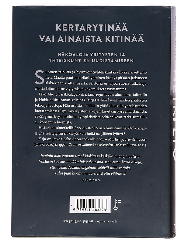 Hetki lyö : näköaloja kriisiaikojen päättämiseen - Esko Aho - Elämäkerrat ja muistelmat - 10105470221 - 1