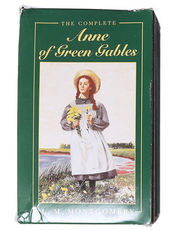 The Complete Anne of Green Gables - Montgomery, L.M. - Romaanit ja novellit - 10105471377 - 0