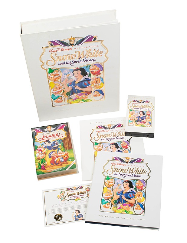 Snow White and the Seven Dwarfs: Exclusive Deluxe Video Edition - Musiikki- ja elokuvakirjat - 10105472427 - 0