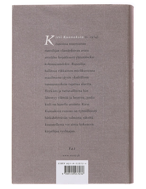 Puut kantavat valoa : runot 1947-1986 ja suomennoksia - Kunnas, Kirsi - Runot ja näytelmät - 10105476028 - 1