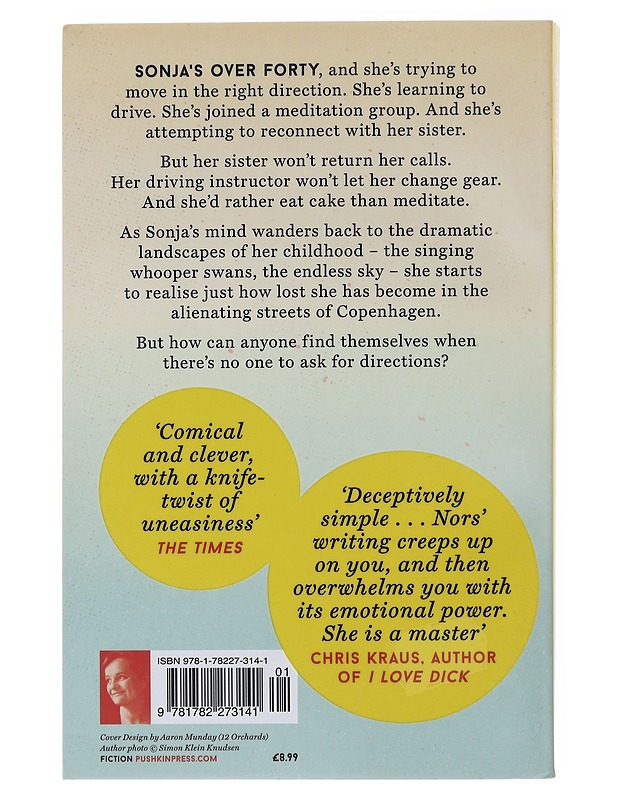 Mirror, Shoulder, Signal - Nors, Dorthe - Romaanit ja novellit - 10105477133 - 1