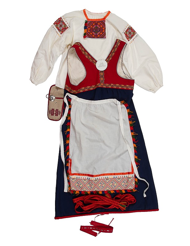 Tuuterin naisen kansallispuku - Mekot ja hameet - 10105478227 - 0