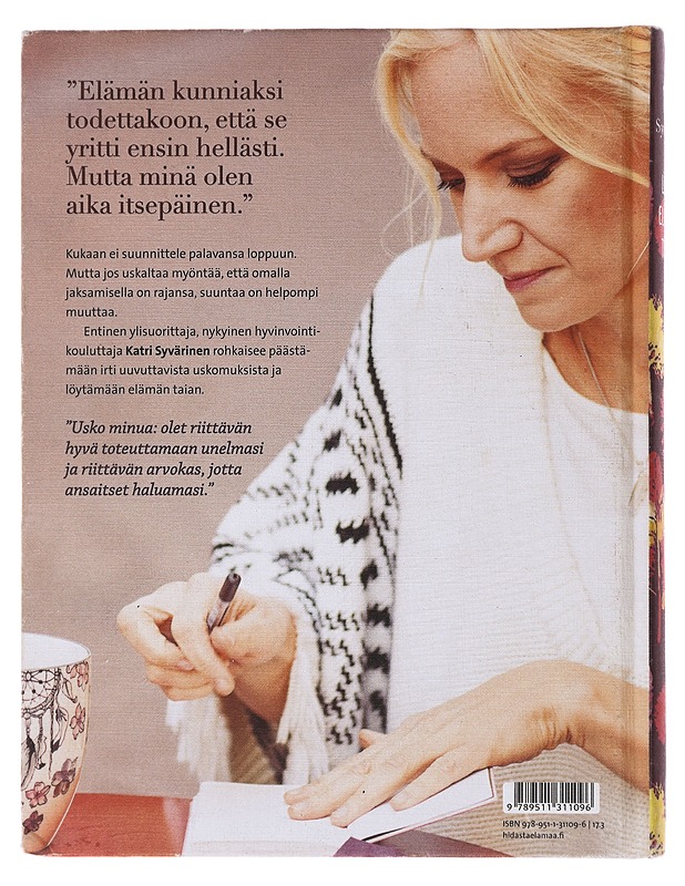 Löydä elämän taika : sisäinen matka suorittamisesta iloon - Syvärinen, Katri - Hyvinvointikirjat - 10105478511 - 1