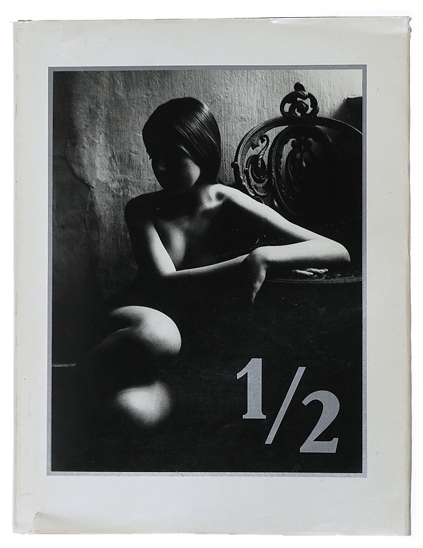 1/2 : Fotoalbom - Taide- ja kulttuurikirjat - 10105478615 - 0