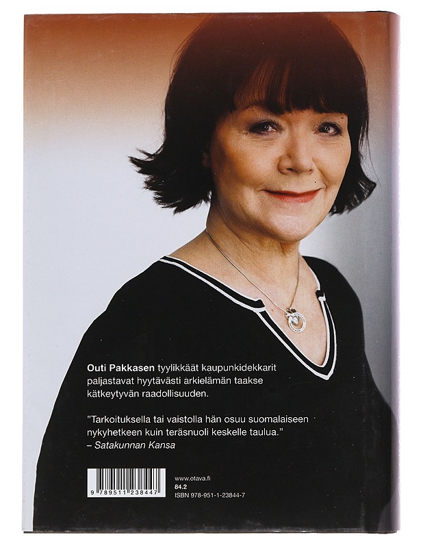 Muistivirhe - Outi Pakkanen - Jännitys ja dekkarit - 10105478751 - 1