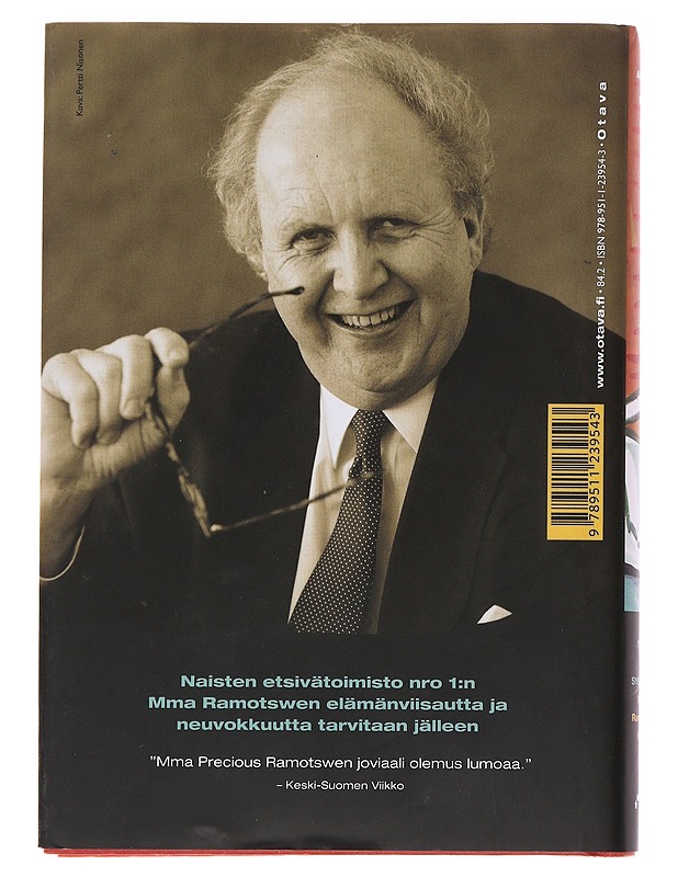 Teetä ja sympatiaa - McCall Smith, Alexander - Romaanit ja novellit - 10105480852 - 1