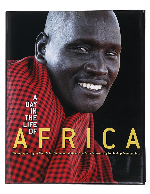 A Day in the life of Africa - Cohen, David Elliot - Tietokirjat ja oppaat - 10105482035 - 0