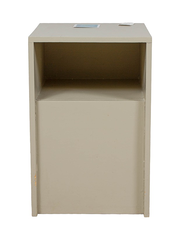 Harmaa lipasto - Hyllyt, lipastot ja arkut - 10105486332 - 1