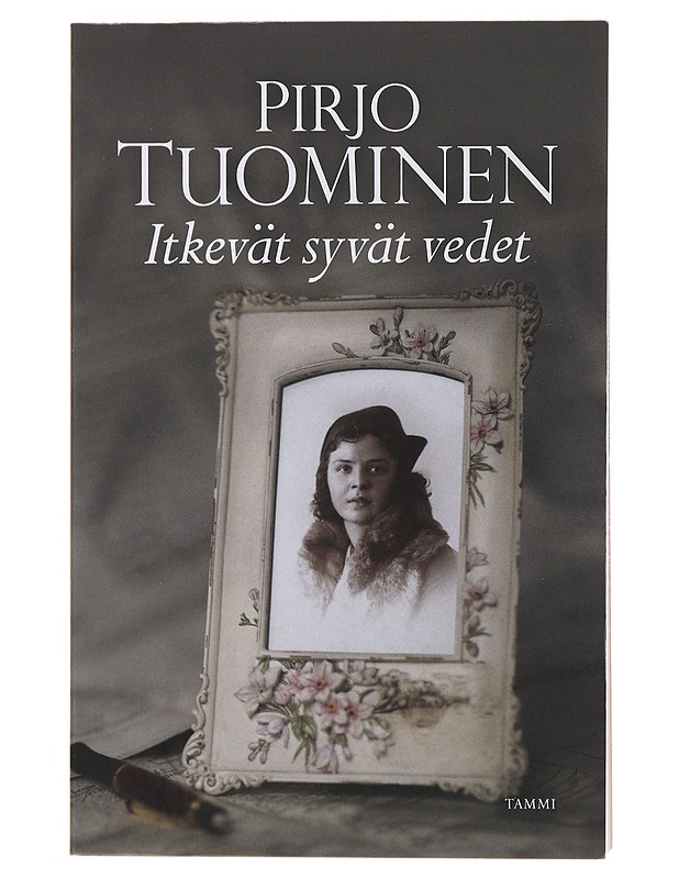 Itkevät syvät vedet - Pirjo Tuominen - Historiakirjat - 10105489997 - 0