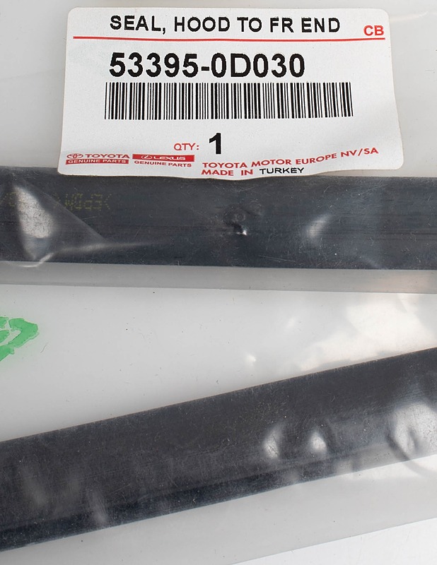 TOYOTA konepellin etutiiviste 53395-0D030 - Muut urheiluvälineet ja vapaa-aika - 10105490656 - 1